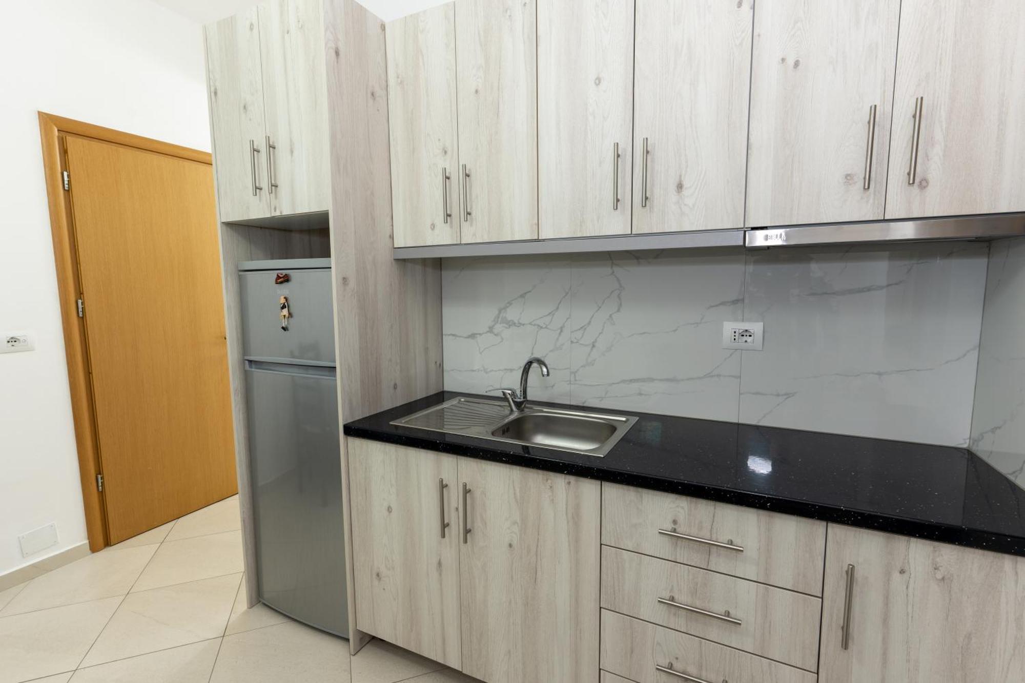Sheme'S Apartments Sarande Bagian luar foto